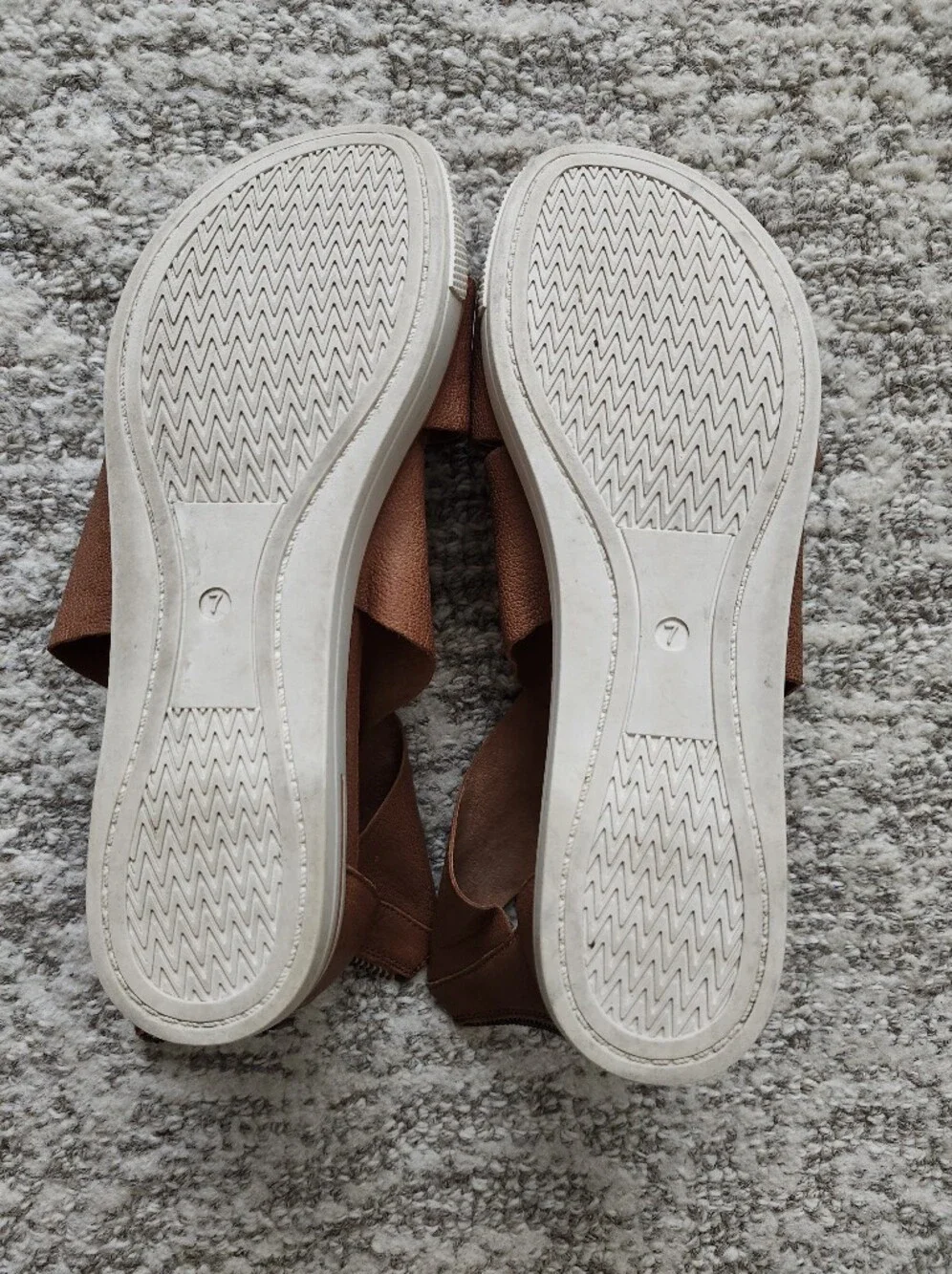 Eileen Fisher Women’s Brown Leather Crisscross Slide Sandals